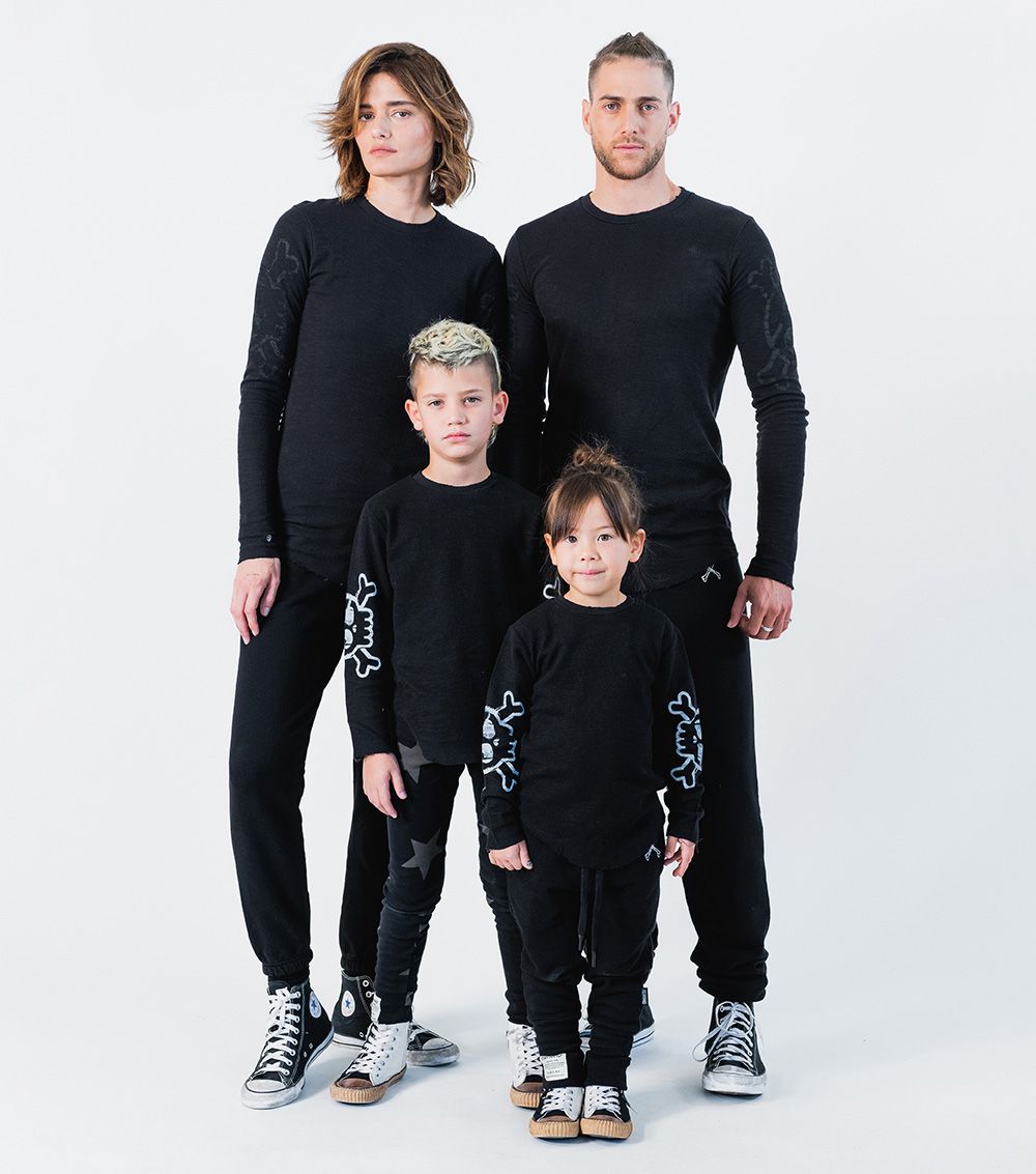 nununu black skull family set